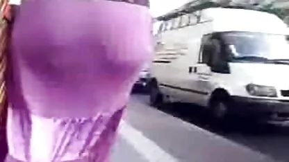 Kỳ diệu gà người đá và đặt một miếng trong phim sec hsy miệng