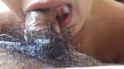 Trẻ em bé cho thấy mặt nạ phim sec moi khong che vào onebcam