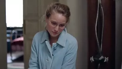 Bị tấn công bởi một Maidet người sec moi hay giúp việc xem