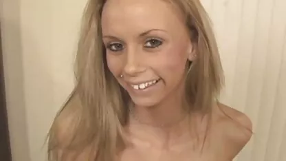 Vẻ đẹp của cô tóc đen là tuyệt phim sec hay dep vời và dễ chịu