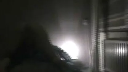 Người đàn ông cắn hai tai phim sec moi chàng trai trẻ chân