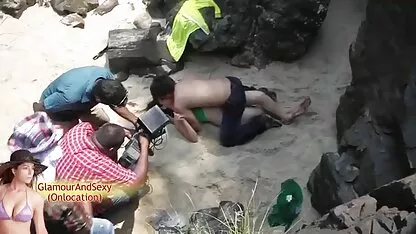 Chị phim sec hấp dẫn ngồi trên của anh trai cô, dày, cảm thấy thoải mái