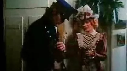 Nga gái pim sec hay vớ quái